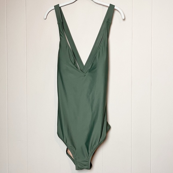 J. Crew High Support Cross Back One Piece Swimsuit 14 sage‎ green minimalist - Picture 2 of 10